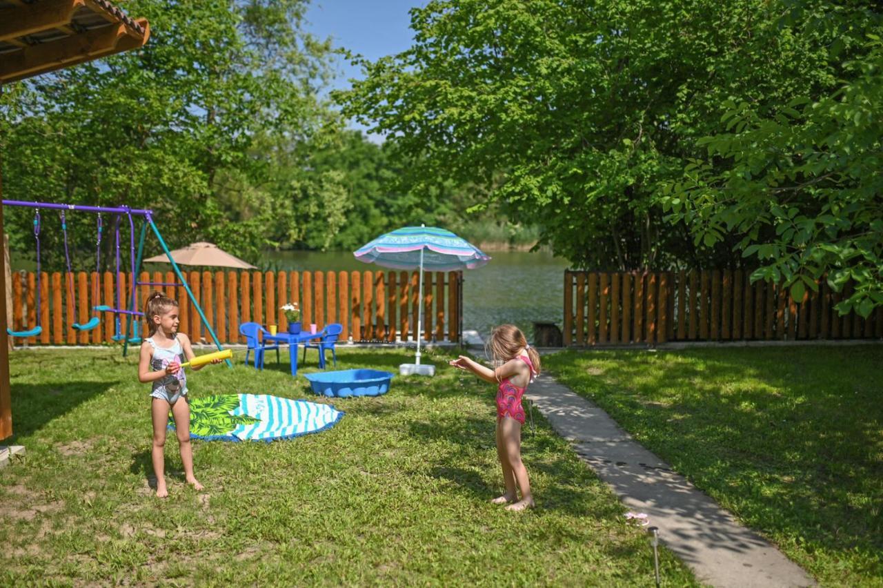 Villa Popeye Jakuzzis Nyaralohaz Békésszentandrás Exterior foto